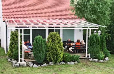 Ausgeführte mm Überdachung