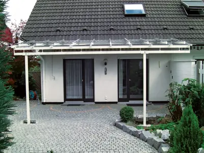 Ausgeführte mm Überdachung