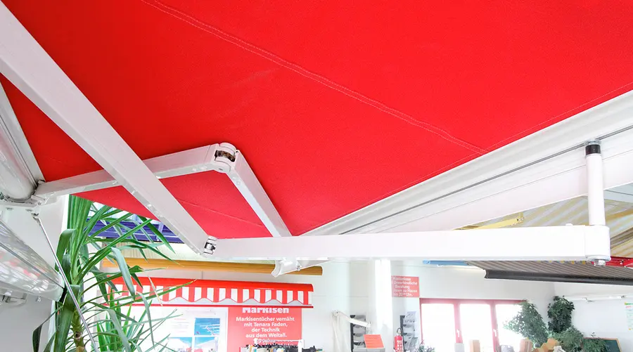 Sonderkonstruktion mit übereinander liegenden Gelenkarmen